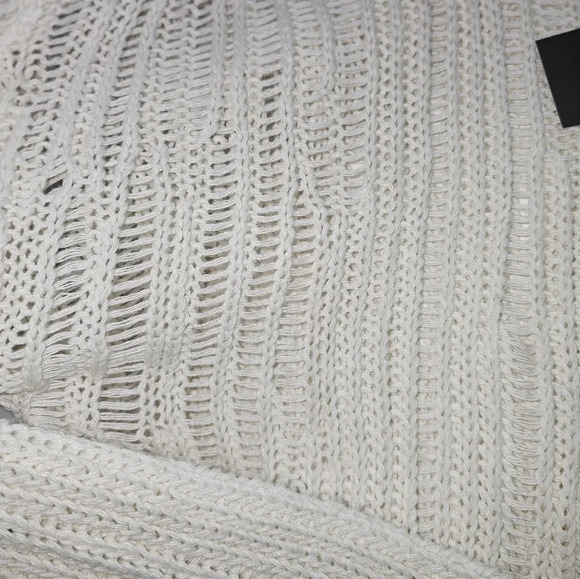 Le Lis Knit Bell Sleeve Loose Fit Sweater - Picture 6 of 6